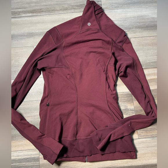 Lululemon Women Cute Sweater jacket- 8 - Picture 7 of 9